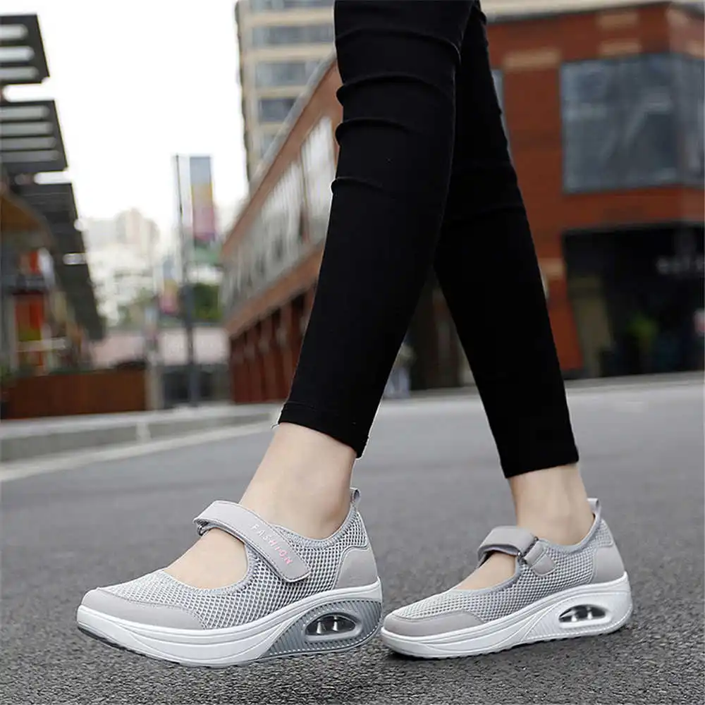 Formal Men Daily Wear Slippers - 36-41 Demi-Seasonรองเท้าผ้าใบสีเดินสเก็ตตะกร้ารองเท้าสําหรับชายกีฬาHigh-Techรองเท้าผ้าใบ 2025new Bityการฝึกอบรม